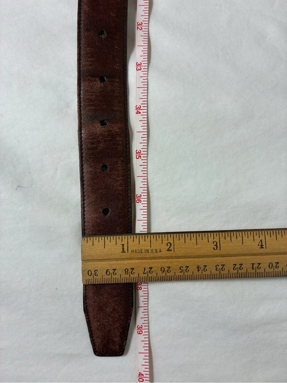 Mens belt Sz 34 Classic Brown Leather with Brass Buckle